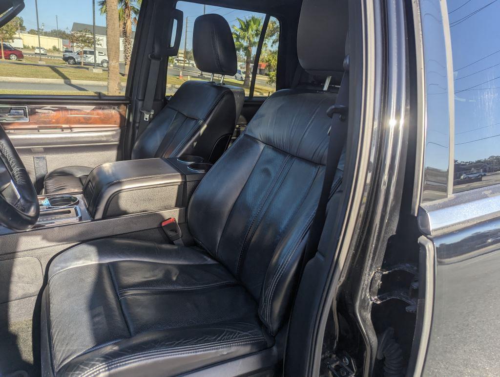 2016 Lincoln Navigator - $14,995